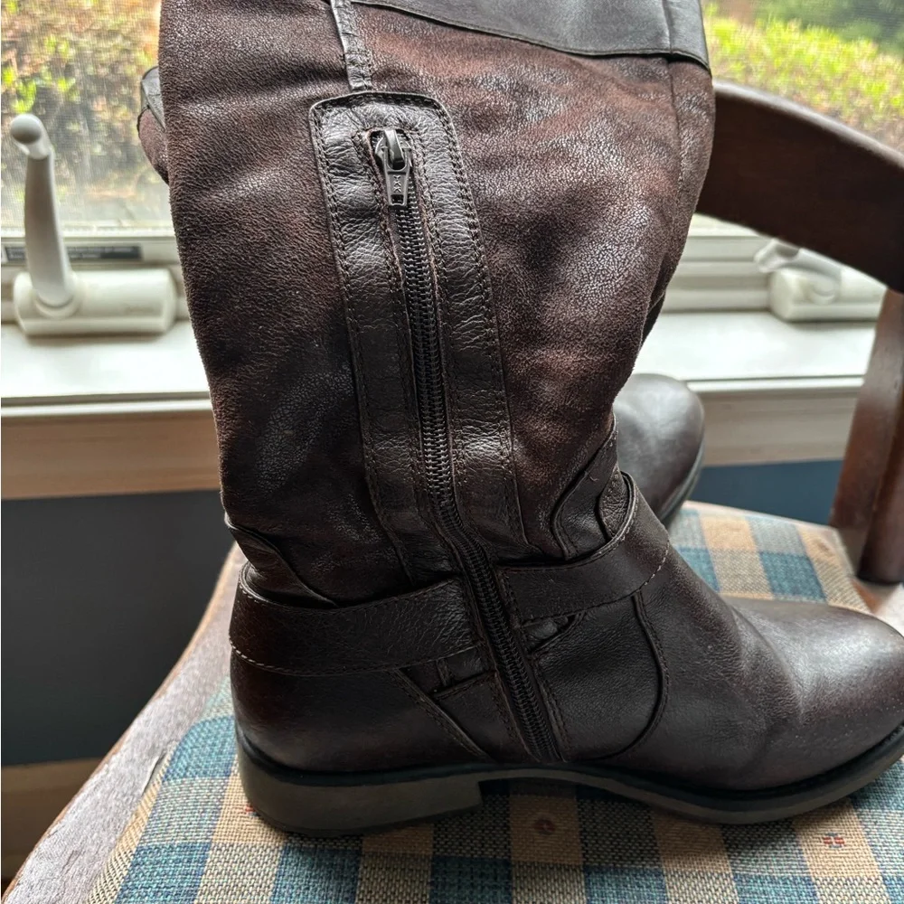 Brown Leather Women's Boots - Picture 10 of 10